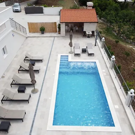 In Gruda With Private Pool Villa *