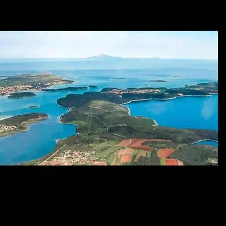 In Gruda With Private Pool Willa