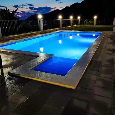 In Gruda With Private Pool Nartice