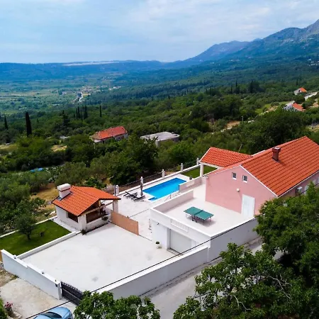 In Gruda With Private Pool * Nartice