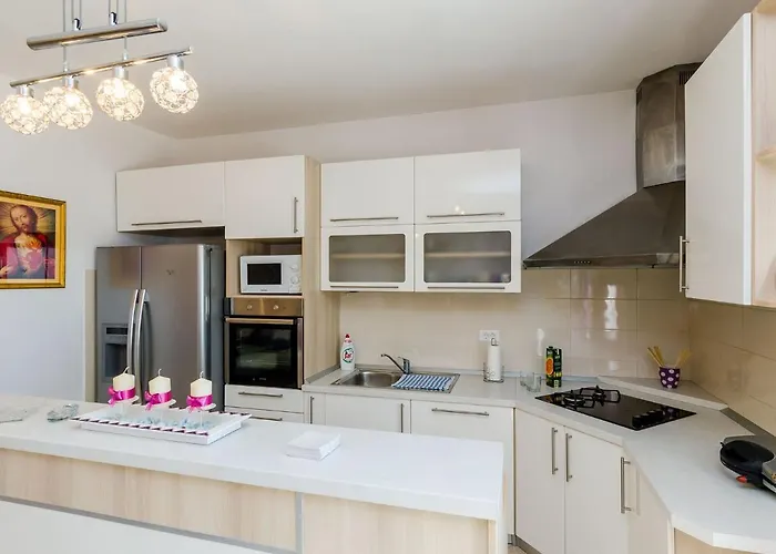 In Gruda With Private Pool